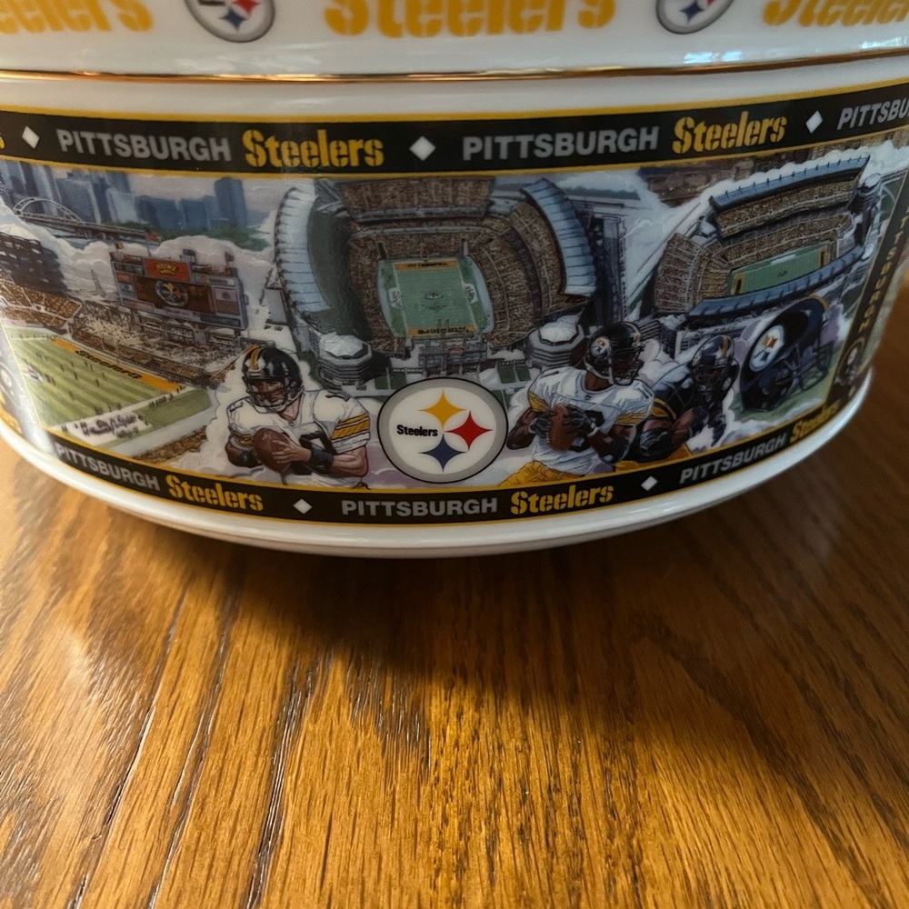 Pittsburgh Steelers Collectible Porcelain Bowl